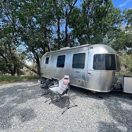 Modern Airstream With Amazing View - 10 To 15 Minutes From Kings Canyon National Park Dunlap Экстерьер фото