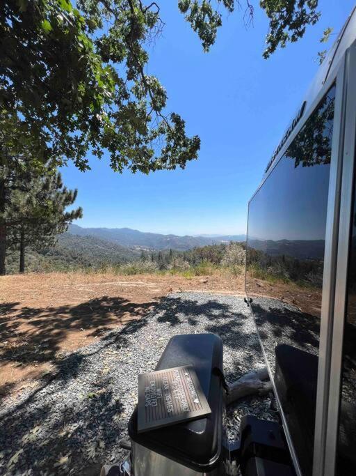 Modern Airstream With Amazing View - 10 To 15 Minutes From Kings Canyon National Park Dunlap Экстерьер фото